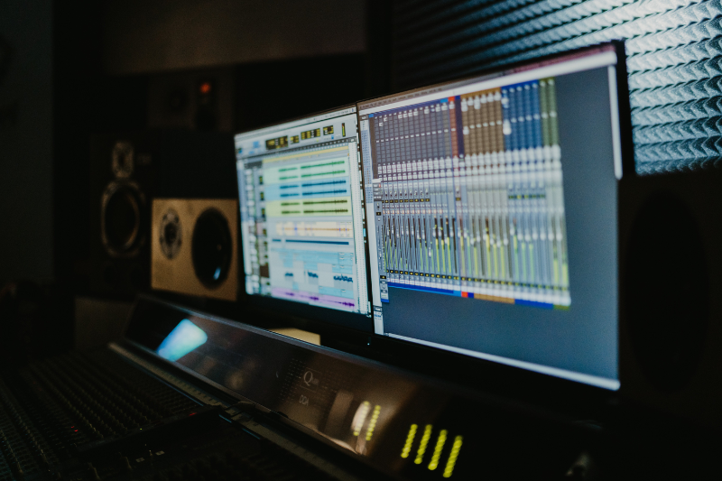 Mastering the Art of Advanced Audio Dynamic Compression Techniques - Audio dynamic compression is a fundamental tool for sound engineers and music producers. While basic compression is widely known, advanced techniques allow for a more nuanced and refined control of audio dynamics, enhancing the quality and impact of sound production. Let's explore step-by-step instructions on how to effectively implement various advanced dynamic compression techniques: